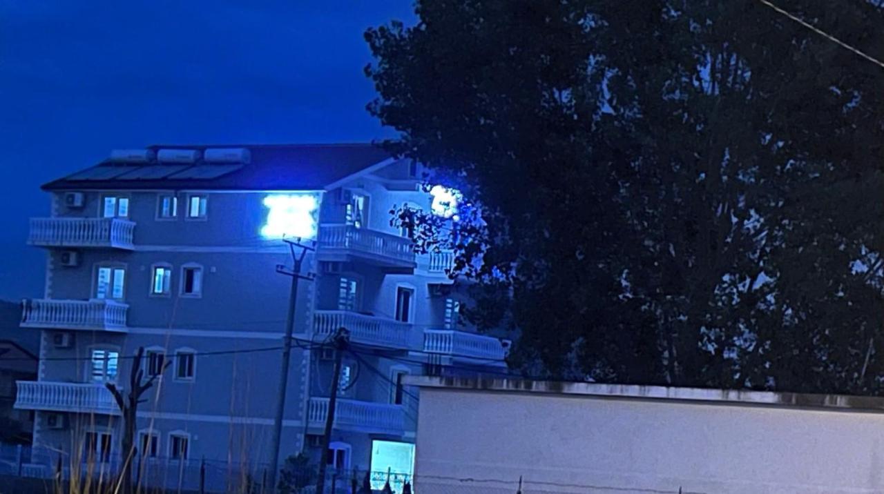 Doci Seven Hotel Velipojë Eksteriør billede