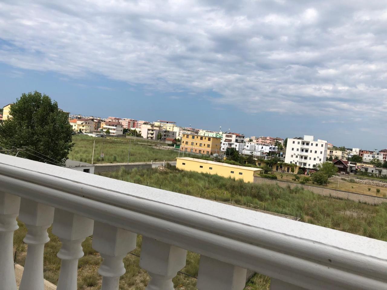 Doci Seven Hotel Velipojë Eksteriør billede